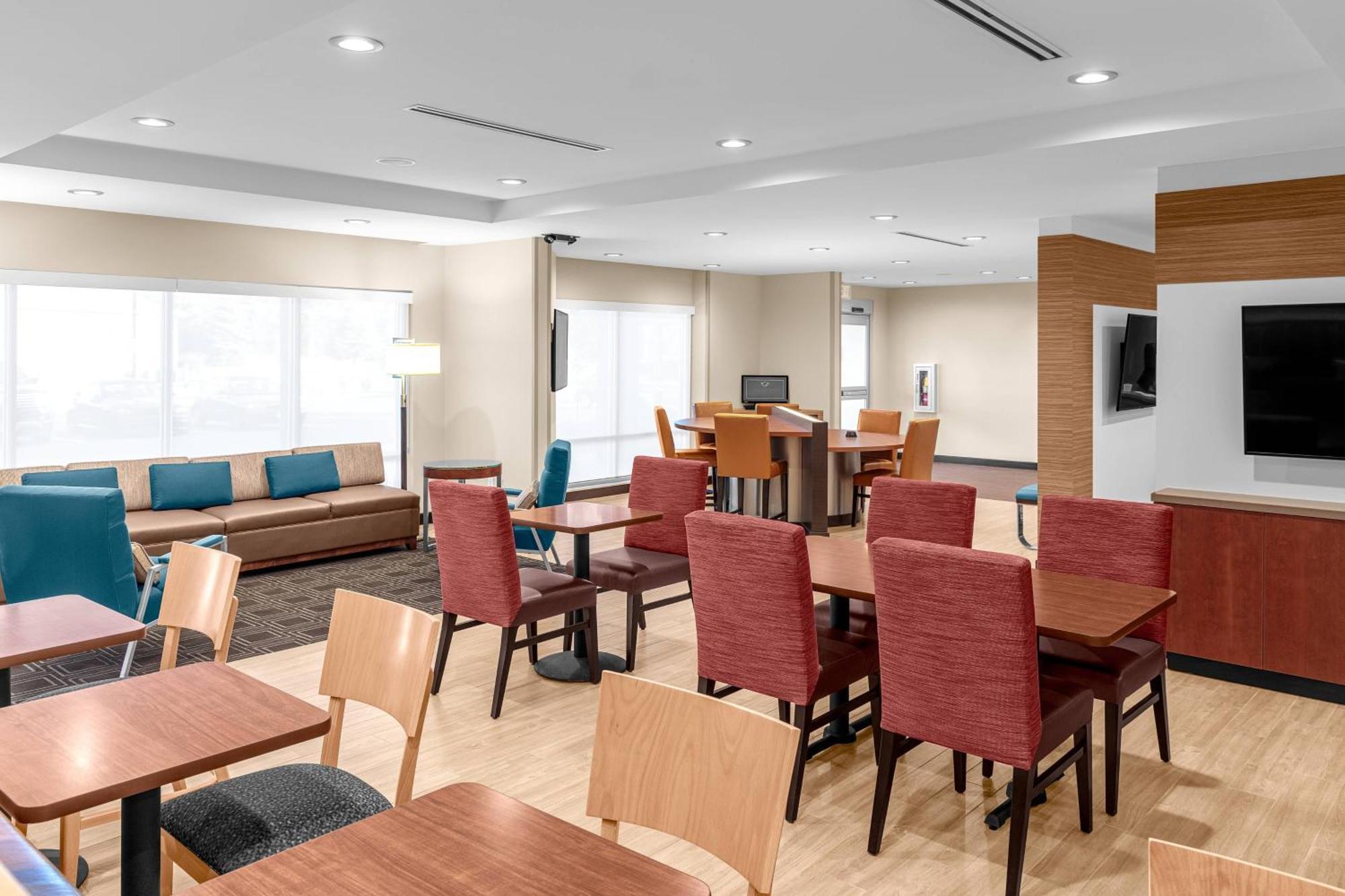 Towneplace Suites Cincinnati Фэрфилд Экстерьер фото