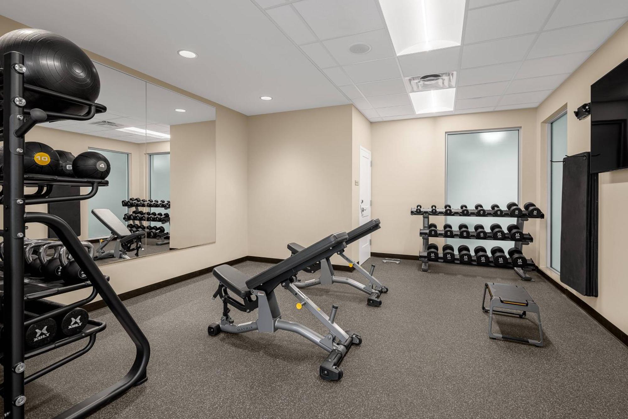 Towneplace Suites Cincinnati Фэрфилд Экстерьер фото